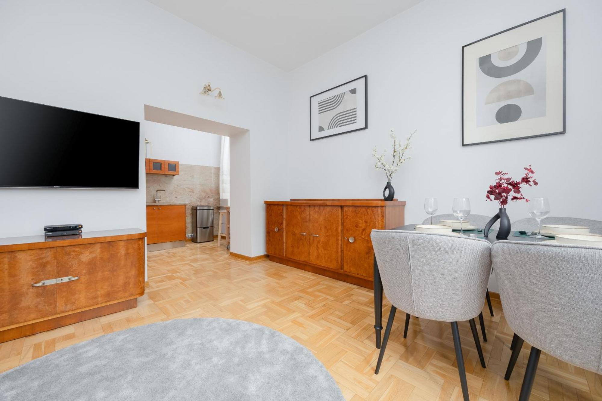 Elegant Filtry With Parking In By Renters Leilighet Warszawa