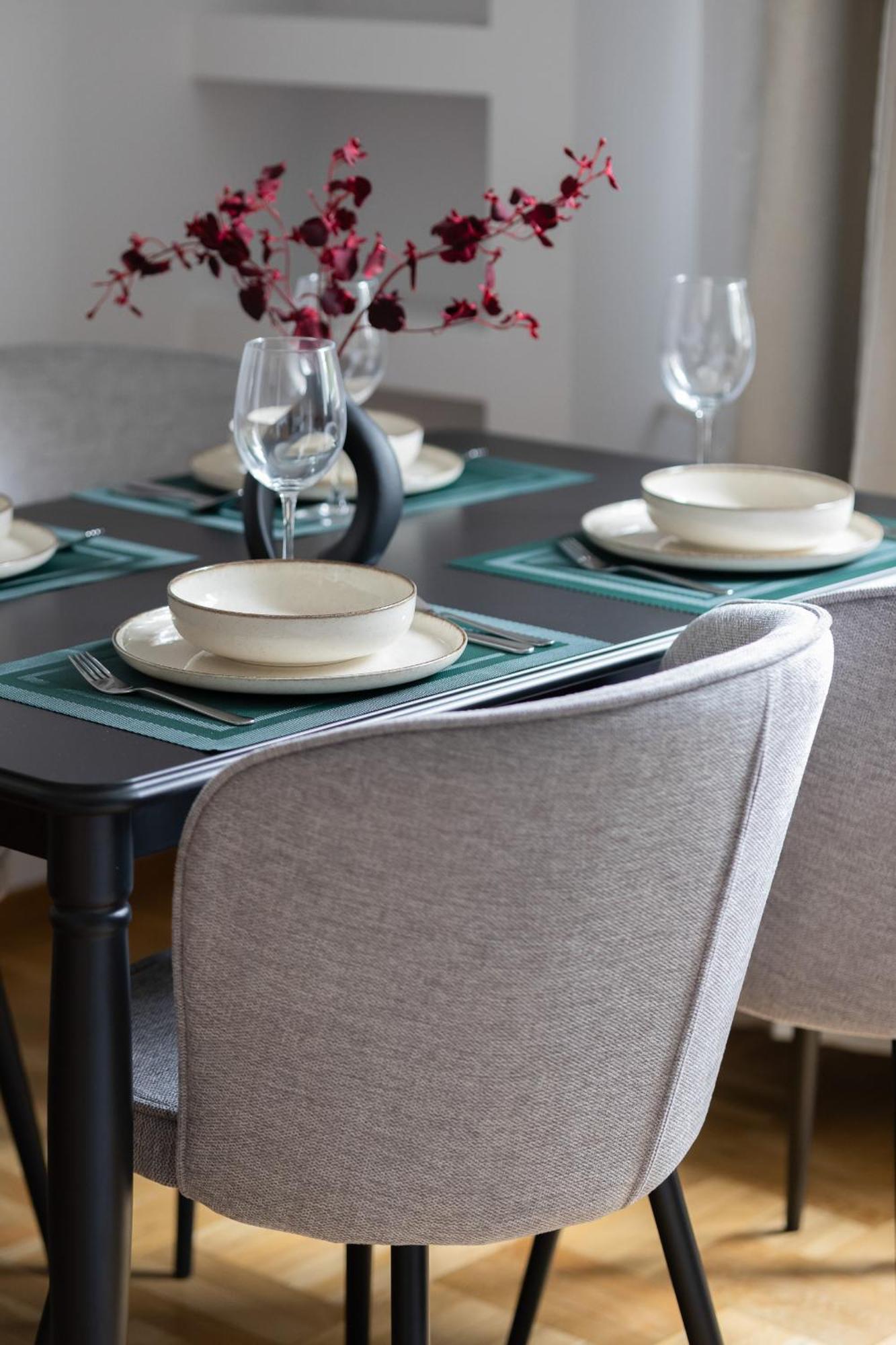 Elegant Filtry With Parking In By Renters Leilighet Warszawa